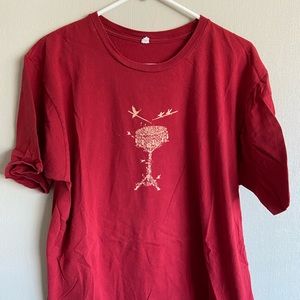 Red nature drum tee